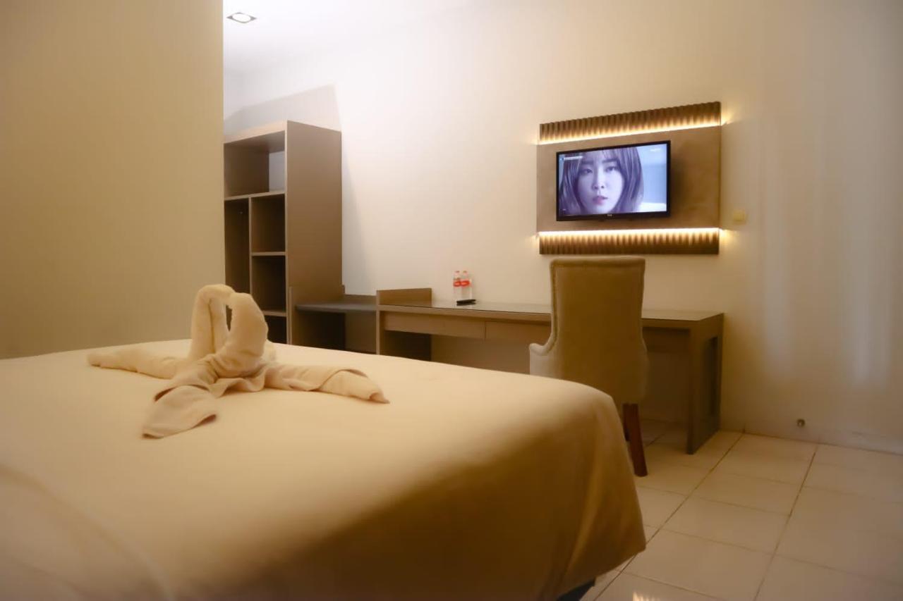 Front One Resort Indraloka Temanggung מראה חיצוני תמונה