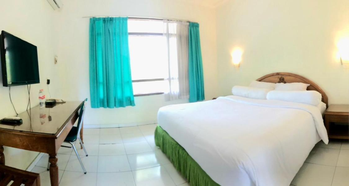 Front One Resort Indraloka Temanggung מראה חיצוני תמונה