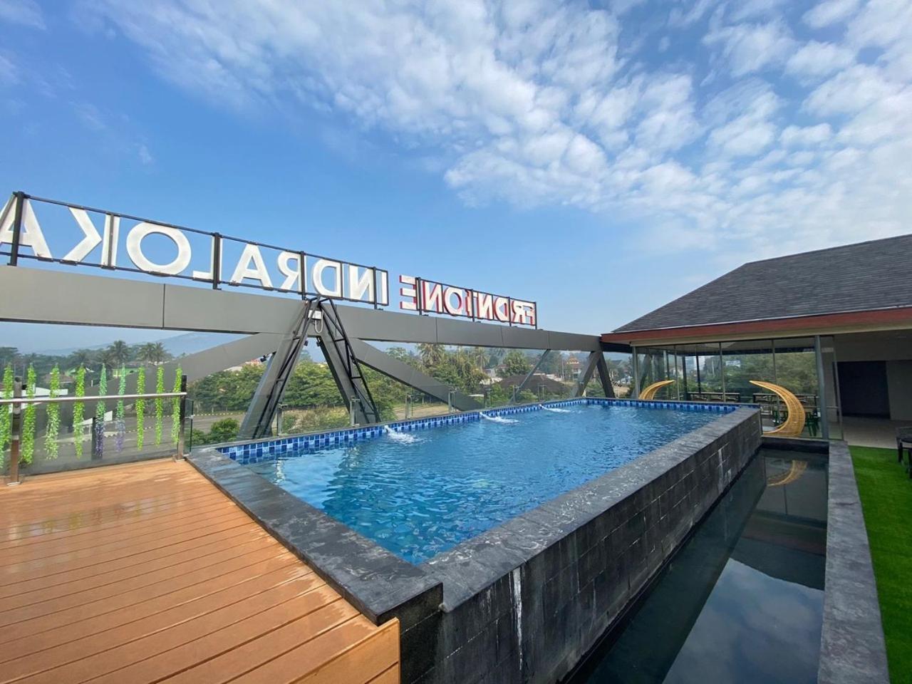 Front One Resort Indraloka Temanggung מראה חיצוני תמונה